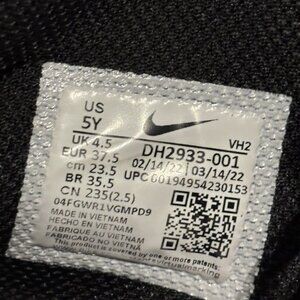 Nike Air Force 1 High Noir Size 5